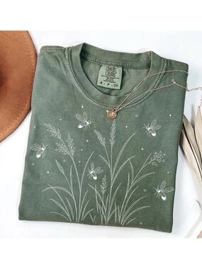 Comfort Colors Moss Bee & Grass Graphic Tee